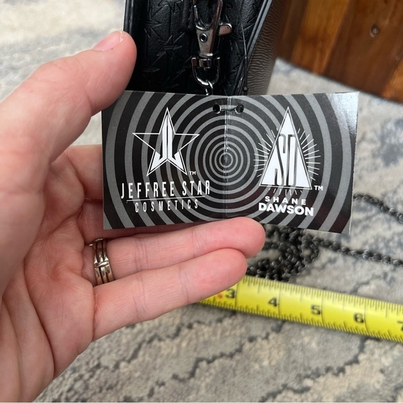 Jeffree Star X Shane Dawson Black Pig Cross Body Purse with Chain Strap - Picture 6 of 11
